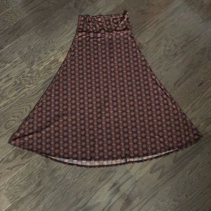 Black & dark red w/ brown maxi dress. Size M . EUC